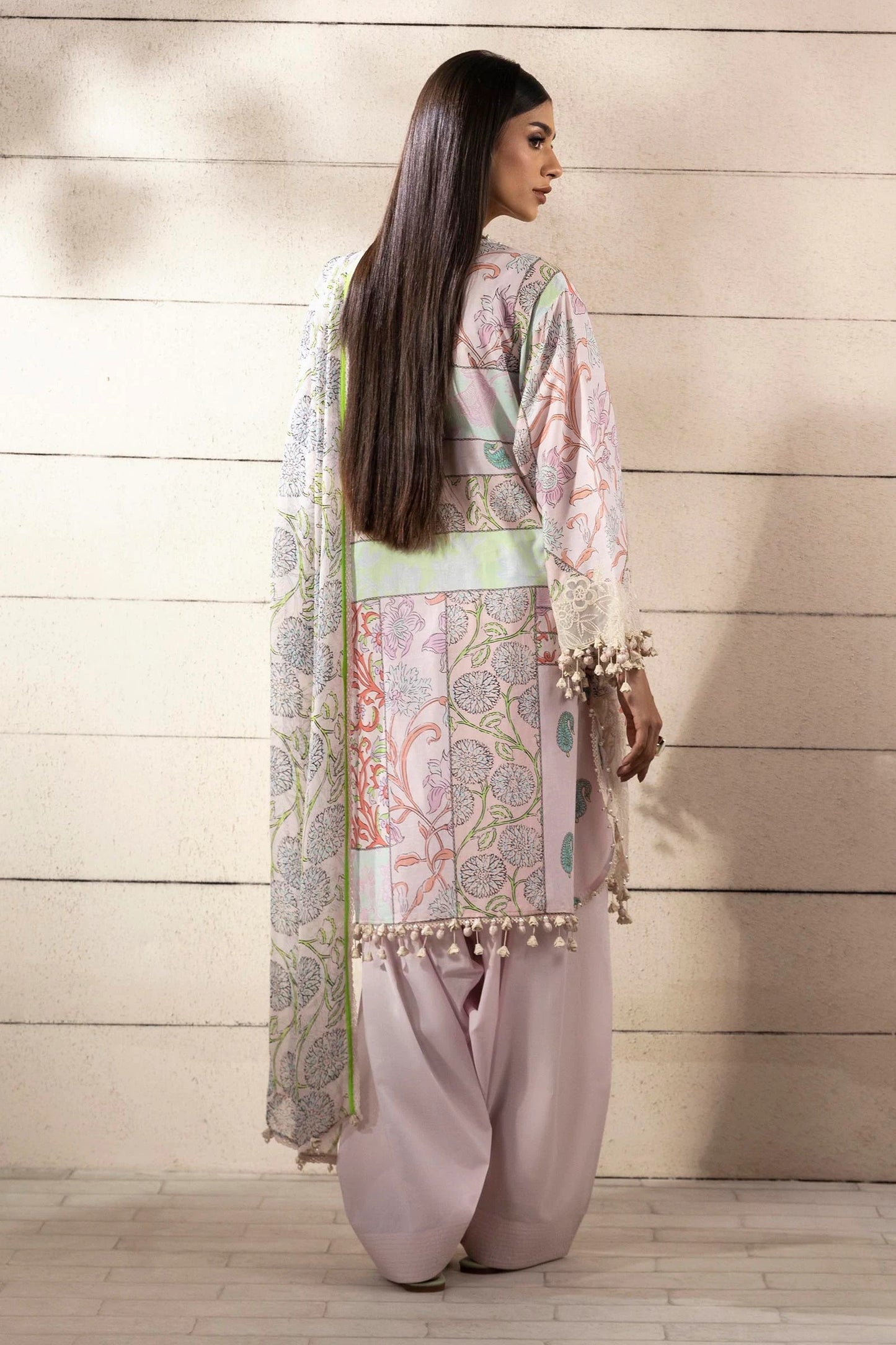 Sana Safinaz Lawn Suit – 3 Piece