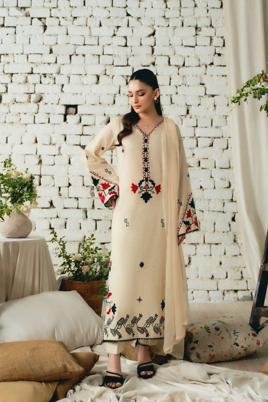 3 Pcs Women's Unstitched Embroidered Suit